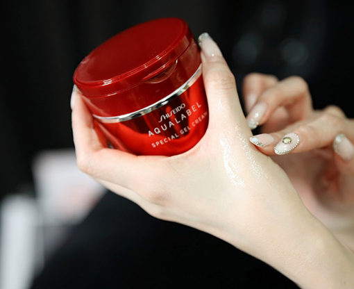 KEM DƯỠNG DA SHISEIDO AQUA LABEL MÀU ĐỎ 90G 1 kem duong da 5 in 1 shiseido aqualabel special cream 90g nhat ban